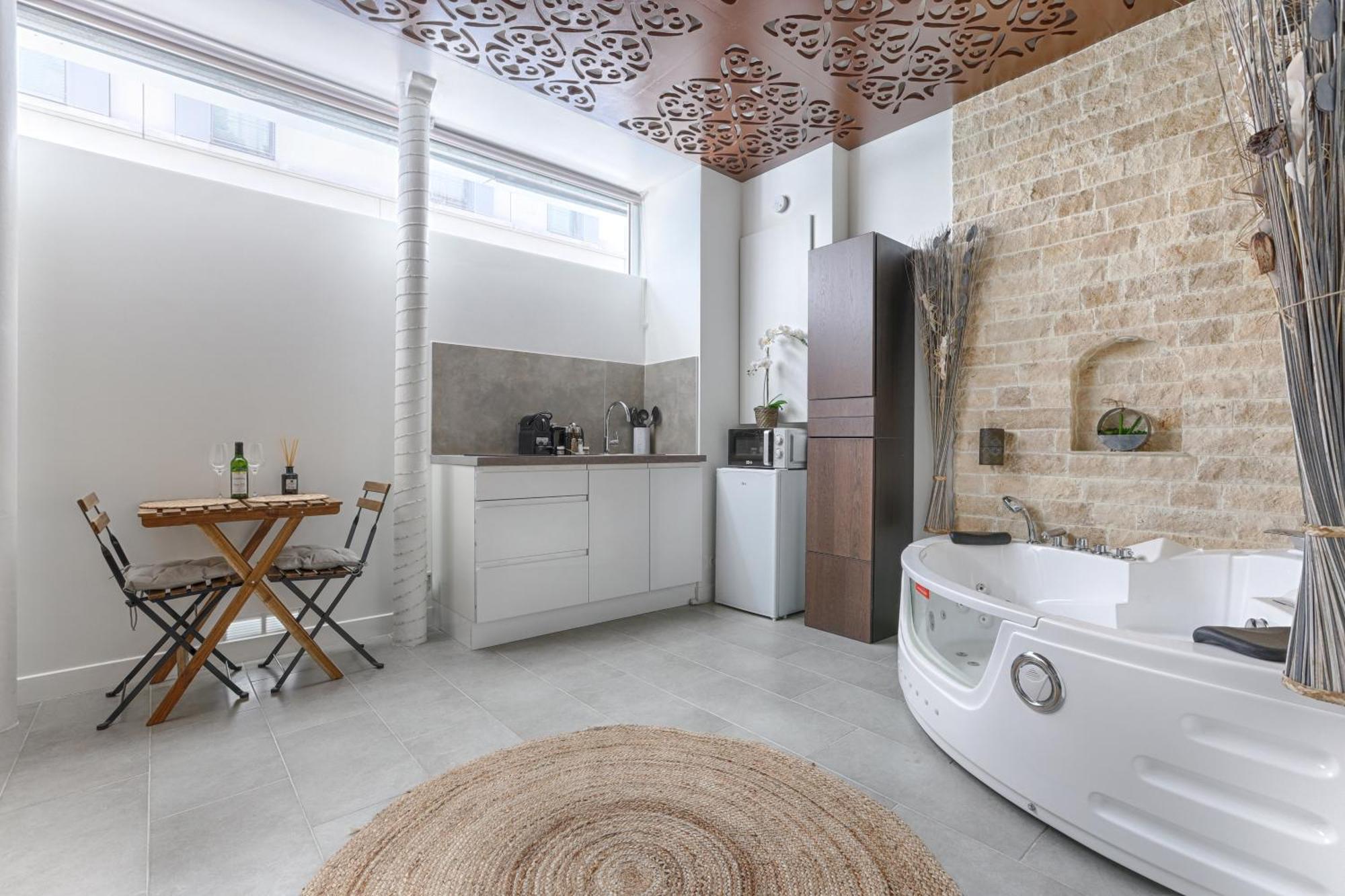 Mykeypers - Lovely Studio With Jacuzzi Paris Exterior photo