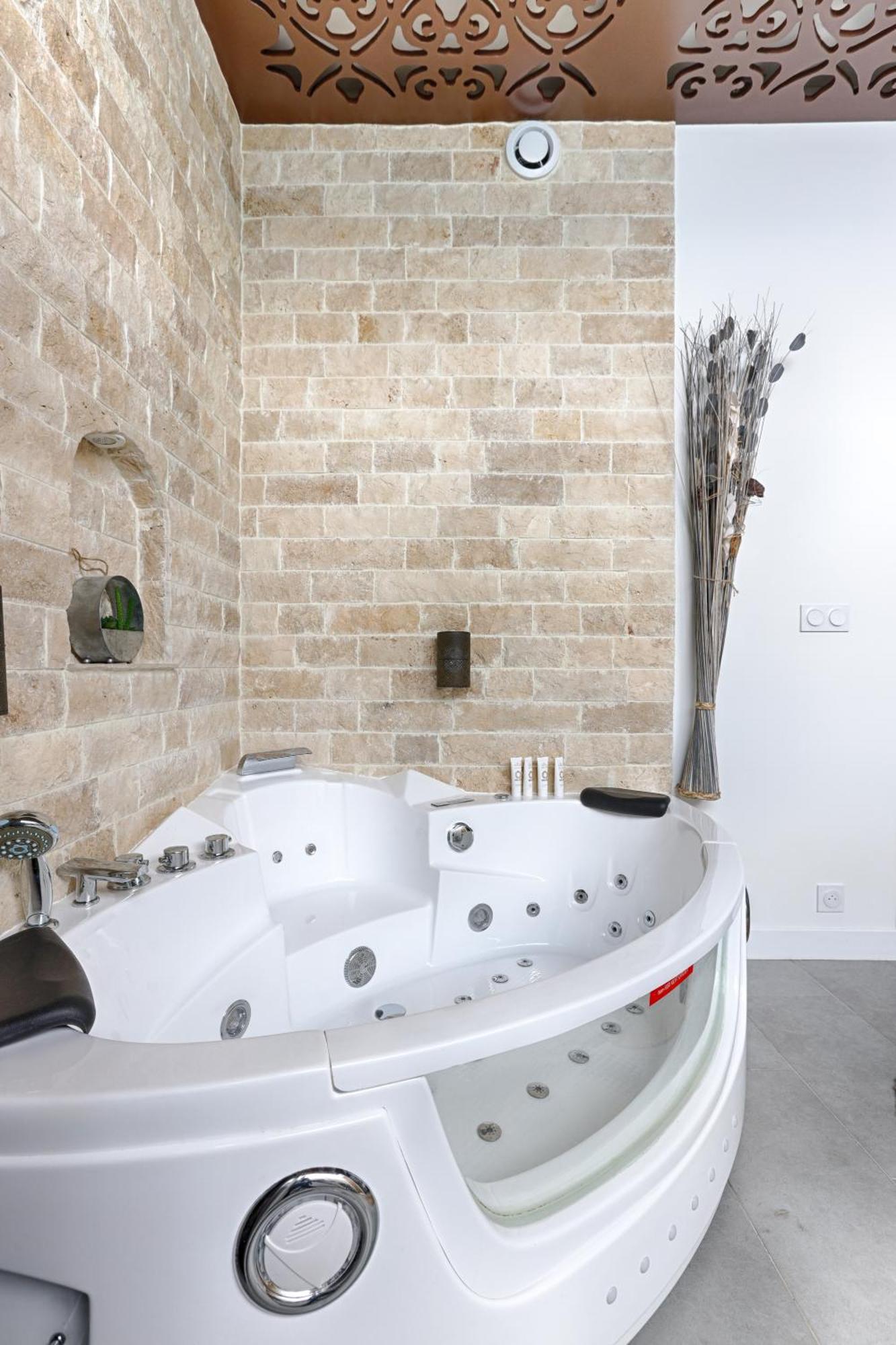 Mykeypers - Lovely Studio With Jacuzzi Paris Exterior photo